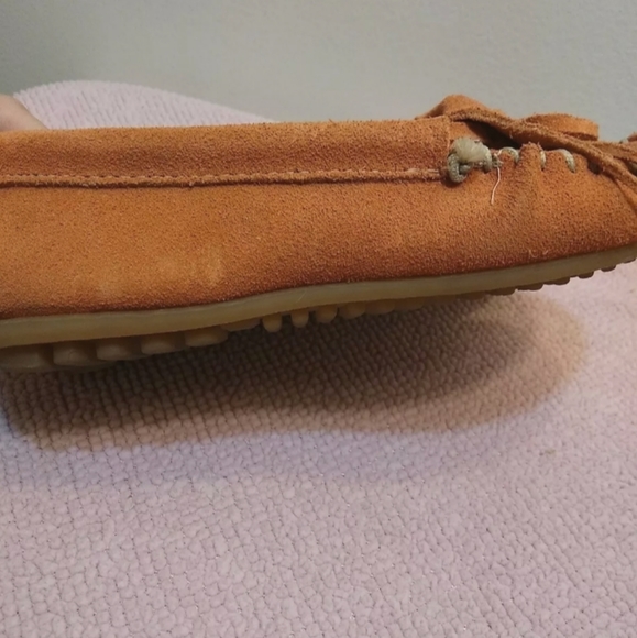 Minnetonka women's size 7 mocassins slip ons 407 S Orange/Rust color - Picture 9 of 12